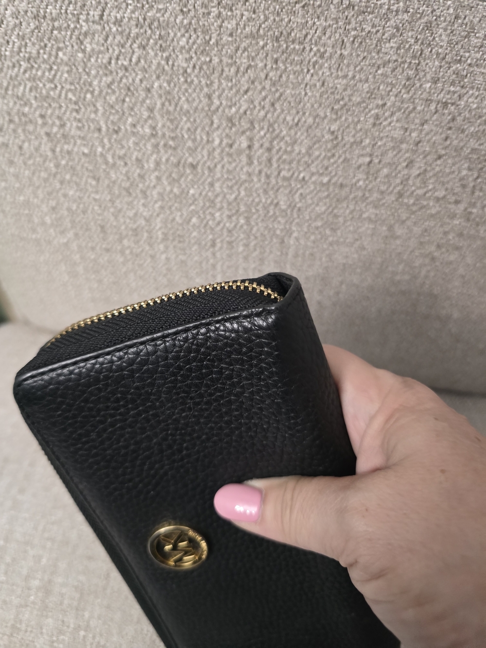 Michael Kors Fulton Black Pebbled Leather Zip-Around Wallet - Picture 4 of 11